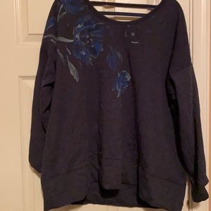 Navy floral crew neck